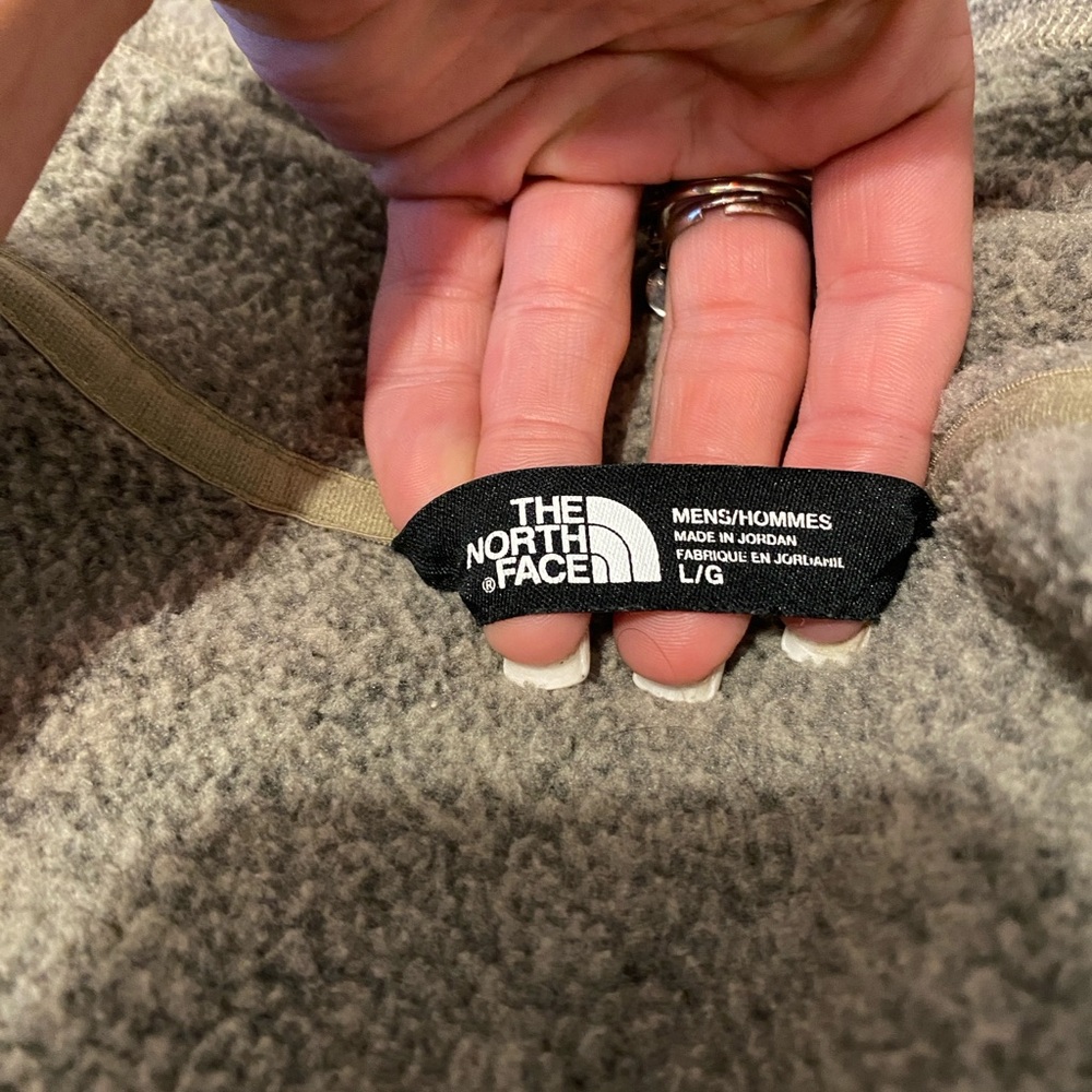 The North Face Tan Fleece Pullover - Picture 15 of 17